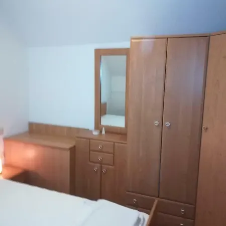 Apartma Marjetica 46 شقة